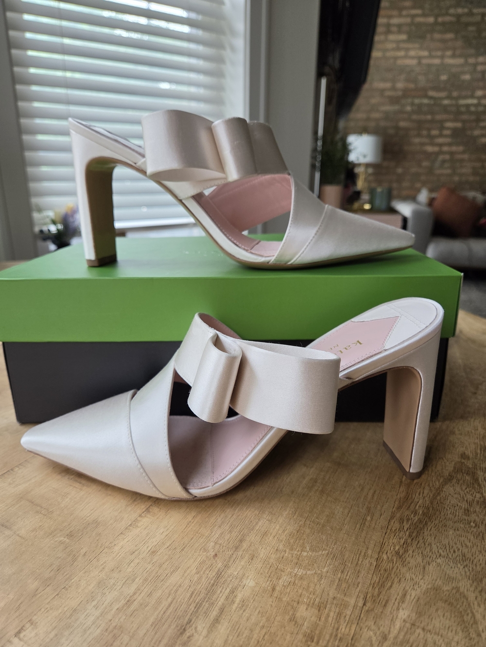 BNIB Kate Spade Bianca Satin Bow Heel